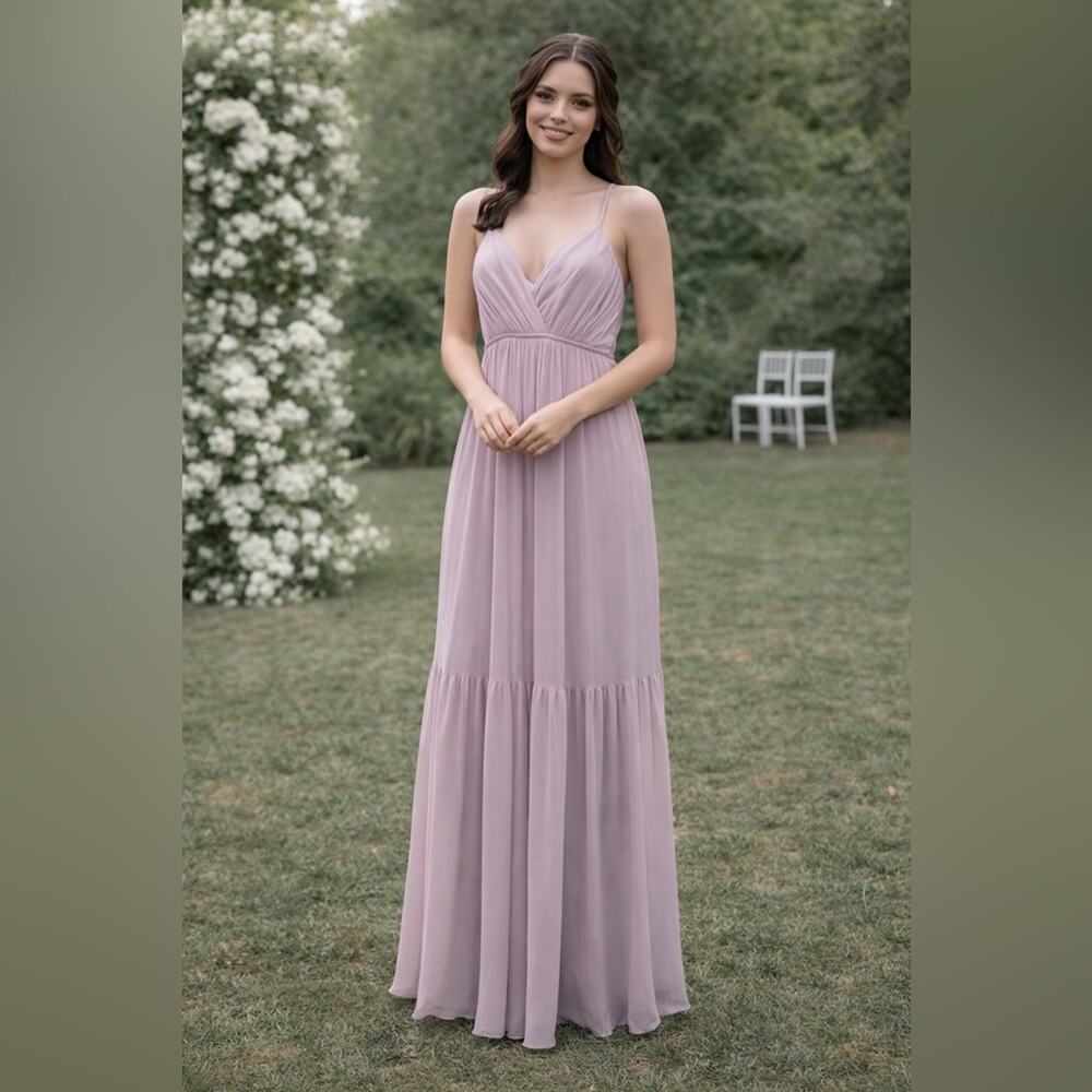 NWT David’s Bridal Lavender Chiffon Maxi Dress Size 6 Formal Gown